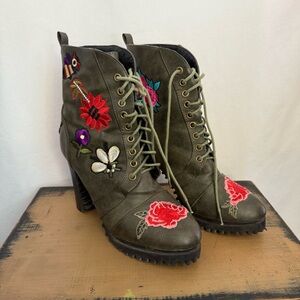 Embroidered Olive Green Combat‎ Lace-Up Boots